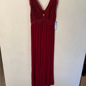 Alcea Rosea Luxurious Burgundy Lace Chemise nightgown size medium‎